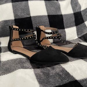 Womens Flats Size 6. Worn Once.